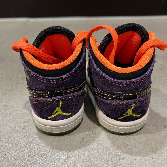 *SOLD* Baby Air Jordan 1 Phat (4C) - Picture 3 of 7